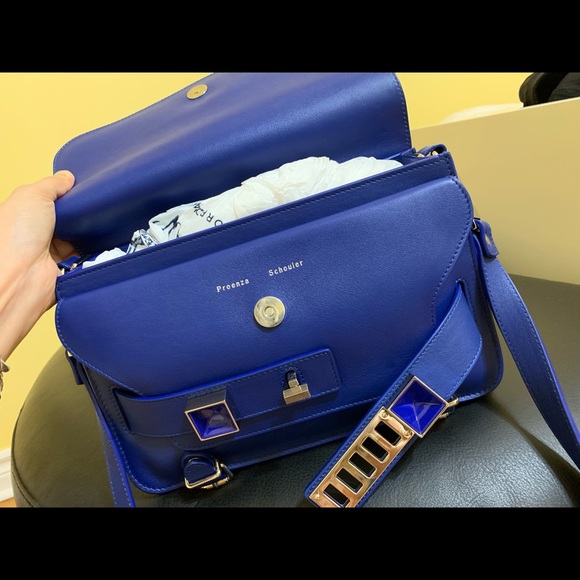 Ps11 bag ( blue) for sell - Picture 5 of 8